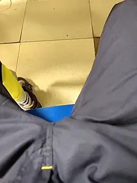 Snapshot of coppiapazza chatting on 02-27-25, 06:29 coppiapazza online show from 02-27-25, 06:29