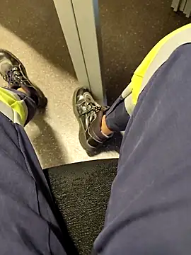 Snapshot of coppiapazza chatting on 10-04-25, 04:54 coppiapazza online show from 10-04-25, 04:54