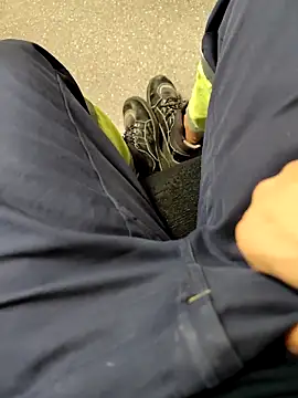 Snapshot of coppiapazza chatting on 10-10-25, 08:19 coppiapazza online show from 10-10-25, 08:19