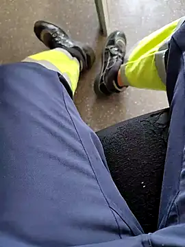 Snapshot of coppiapazza chatting on 11-01-25, 01:46 coppiapazza online show from 11-01-25, 01:46