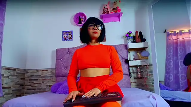 Melannytaylor online show from 10-01-25, 06:03