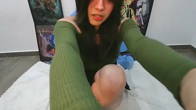 Elsa sweet online show from 11-20-25, 03:39