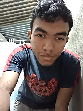 Reynold2608 online show from 12-13-24, 04:54