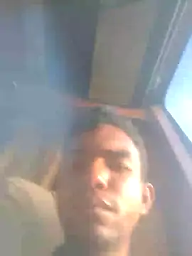 Snapshot of Reynold2608 chatting on 07-11-26, 12:08 Reynold2608 online show from 07-11-26, 12:08