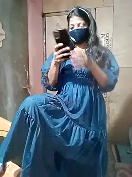 Snapshot of queensenorita chatting on 03-20-25, 06:31 queensenorita online show from 03-20-25, 06:31