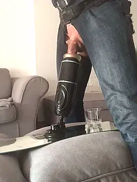 Snapshot of Inseminator69 chatting on 01-10-25, 10:28 Inseminator69 online show from 01-10-25, 10:28