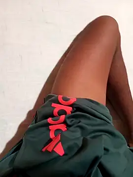 paugrande453 online show from 09-21-25, 03:24