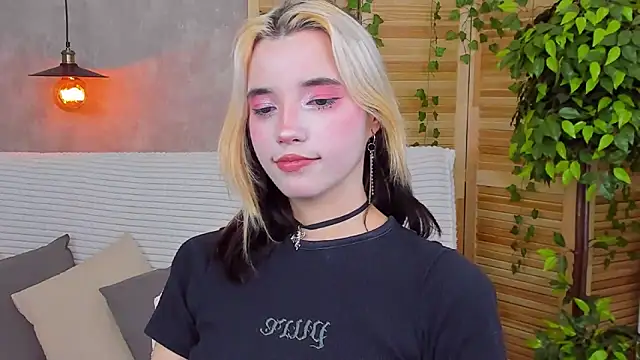 Snapshot of as1an_girlfriend chatting on 01-28-25, 07:43 as1an girlfriend online show from 01-28-25, 07:43