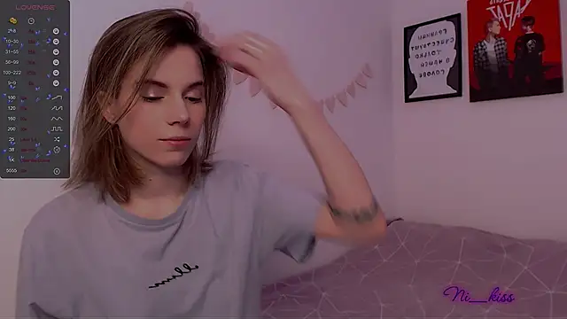 Snapshot of _ni_kiss chatting on 03-10-25, 09:07 ni kiss online show from 03-10-25, 09:07