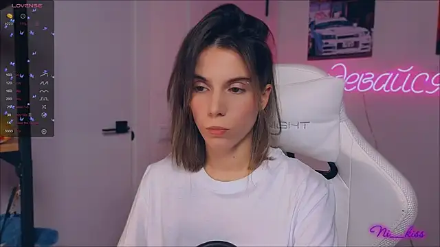 Snapshot of _ni_kiss chatting on 09-21-25, 08:43 ni kiss online show from 09-21-25, 08:43