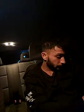 Snapshot of Iulianmarius12 chatting on 02-11-26, 09:42 Iulianmarius12 online show from 02-11-26, 09:42