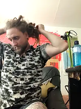 Ozomitro online show from 10-03-25, 02:47