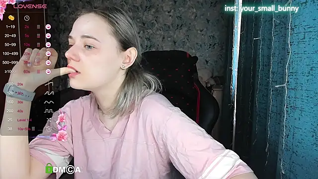 Your small bunny online show from 09-12-25, 03:06