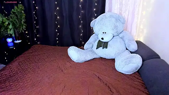 Ashley Rous online show from 01-22-25, 01:53