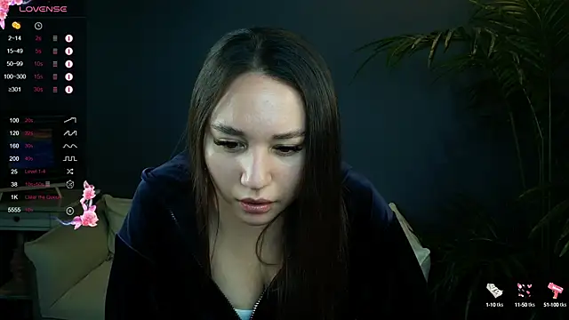 Snapshot of margeriTirell chatting on 12-04-24, 02:31 margeriTirell online show from 12-04-24, 02:31