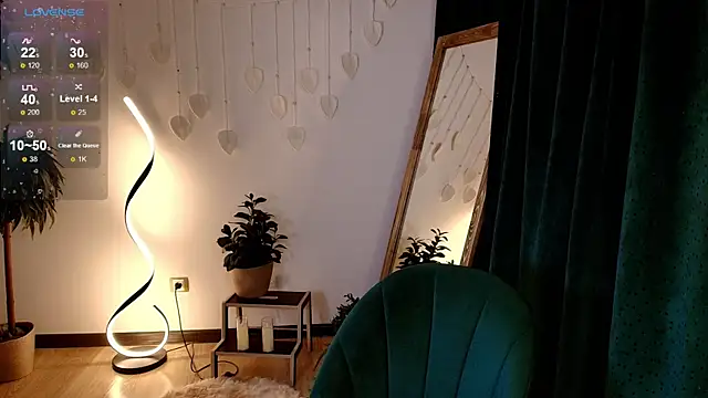 Snapshot of margeriTirell chatting on 10-04-25, 02:42 margeriTirell online show from 10-04-25, 02:42