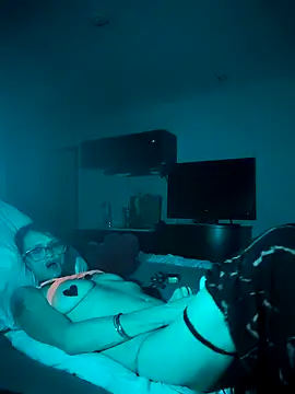 Snapshot of ivylee31 chatting on 01-13-25, 10:58 ivylee31 online show from 01-13-25, 10:58