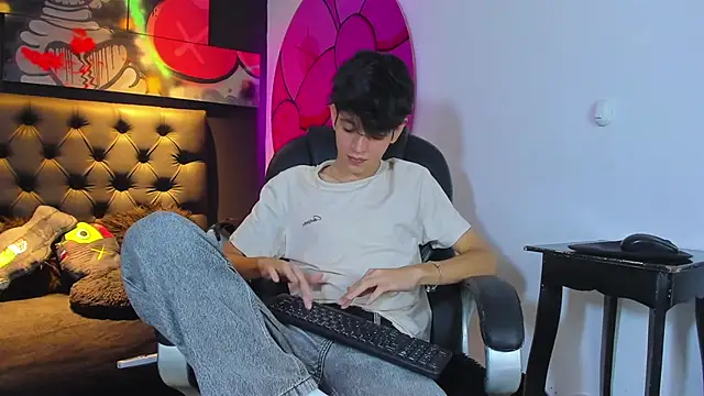 KLAUS SUNRISE XX online show from 10-20-25, 06:58