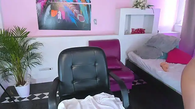 Snapshot of lunoxx_ chatting on 01-11-25, 08:54 lunoxx online show from 01-11-25, 08:54