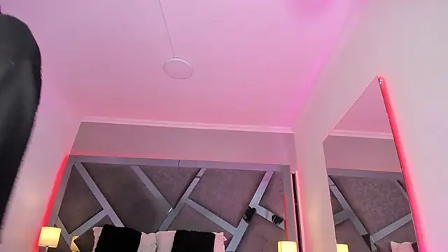 AmberiniHoffman online show from 03-12-25, 11:53