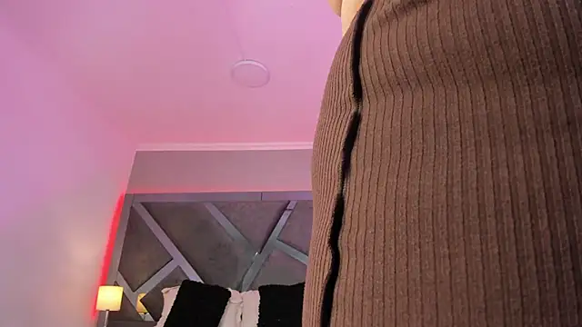 AmberiniHoffman online show from 03-13-25, 06:12