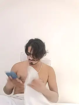 Samser0403 online show from 09-28-25, 06:02