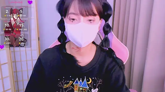 Snapshot of desiregirl69 chatting on 10-30-25, 03:13 desiregirl69 online show from 10-30-25, 03:13