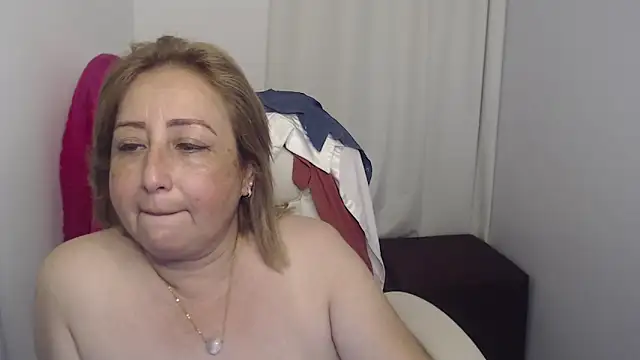 Snapshot of Abby_Halliwey chatting on 01-12-25, 08:04 Abby Halliwey online show from 01-12-25, 08:04