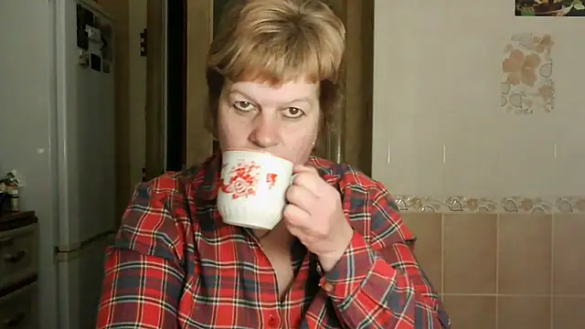 Ettie Tonia online show from 03-04-25, 06:39