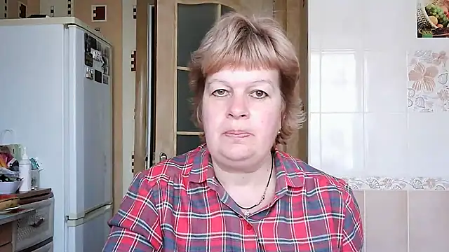 Ettie Tonia online show from 03-10-25, 07:53