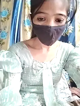 Snapshot of Cute-Ridhima chatting on 03-01-25, 06:03 Cute-Ridhima online show from 03-01-25, 06:03