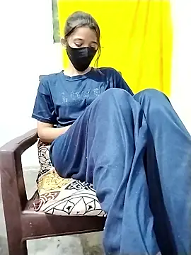 Snapshot of Cute-Ridhima chatting on 10-08-25, 04:54 Cute-Ridhima online show from 10-08-25, 04:54