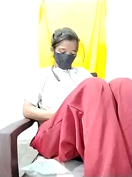 Snapshot of Cute-Ridhima chatting on 11-09-25, 10:46 Cute-Ridhima online show from 11-09-25, 10:46