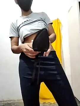 Snapshot of Cute-Ridhima chatting on 11-23-25, 06:57 Cute-Ridhima online show from 11-23-25, 06:57