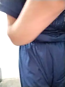 Snapshot of Cute-Ridhima chatting on 11-24-25, 03:39 Cute-Ridhima online show from 11-24-25, 03:39