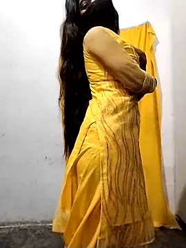 Snapshot of Cute-Ridhima chatting on 11-27-25, 03:52 Cute-Ridhima online show from 11-27-25, 03:52