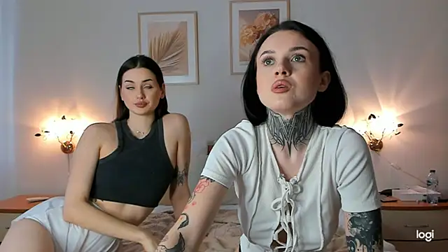 Snapshot of KeithTown chatting on 01-10-25, 08:29 KeithTown online show from 01-10-25, 08:29