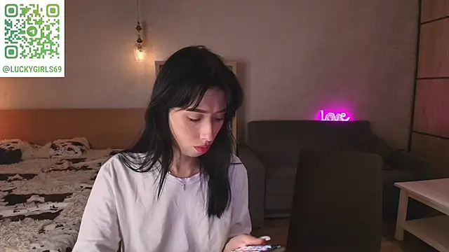 Snapshot of KeithTown chatting on 09-29-25, 05:29 KeithTown online show from 09-29-25, 05:29