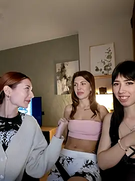 Snapshot of KeithTown chatting on 12-01-25, 05:51 KeithTown online show from 12-01-25, 05:51