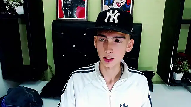 ttimy x boy online show from 03-08-25, 08:46