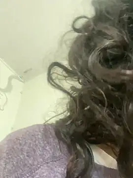 Snapshot of magalunabb chatting on 01-17-25, 01:24 magalunabb online show from 01-17-25, 01:24