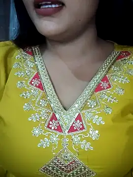 Snapshot of cutepragya2 chatting on 10-11-25, 10:25 cutepragya2 online show from 10-11-25, 10:25