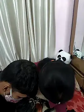 Snapshot of bigtitsqueen chatting on 12-17-24, 09:17 bigtitsqueen online show from 12-17-24, 09:17