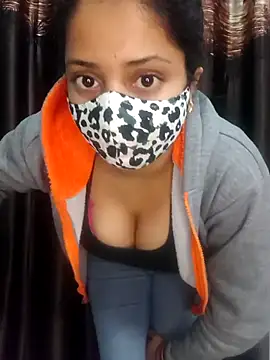 Snapshot of bigtitsqueen chatting on 01-11-25, 02:58 bigtitsqueen online show from 01-11-25, 02:58