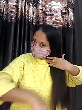 Snapshot of bigtitsqueen chatting on 02-22-25, 05:23 bigtitsqueen online show from 02-22-25, 05:23