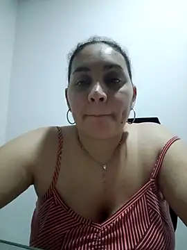 MirandaSoto online show from 11-06-25, 04:13