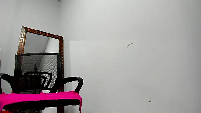 Karljensen33 online show from 12-29-24, 03:11