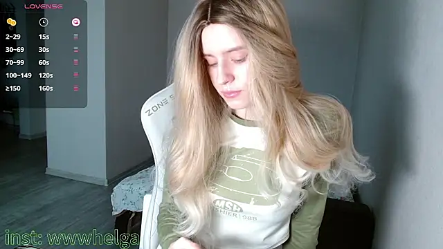 Snapshot of LizaKisses chatting on 01-14-26, 06:30 LizaKisses online show from 01-14-26, 06:30