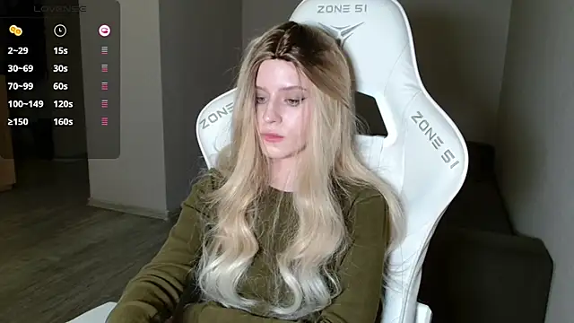 Snapshot of LizaKisses chatting on 03-03-26, 04:02 LizaKisses online show from 03-03-26, 04:02