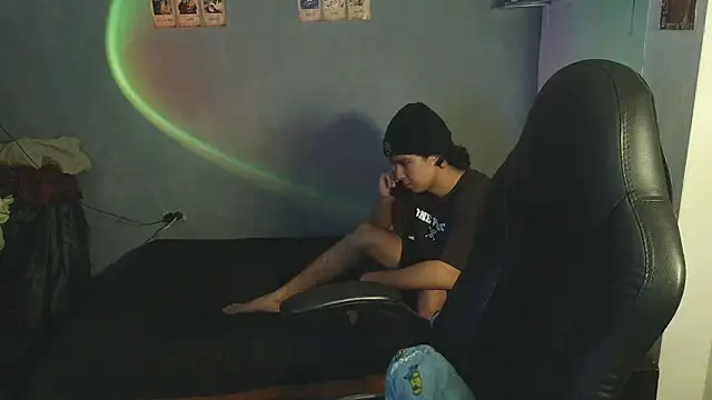 Snapshot of kairozz chatting on 02-09-25, 12:28 kairozz online show from 02-09-25, 12:28